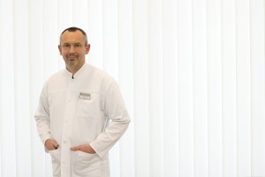 dr n. med. Dariusz Mercik, ginekolog i endokrynolog z Kliniki Leczenia Niepłodności i Diagnostyki Prenatalnej Gyncentrum w Katowicach